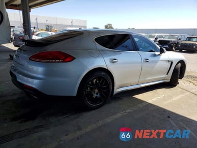 Trzecie zdjęcie samochodu z tyłu: 2015 PORSCHE PANAMERA SE HYBRID VIN:WP0AD2A73FL040466 - miniatura