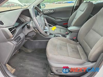 Zdjęcie 7 z 12 samochodu: 2020 HYUNDAI IONIQ SEL VIN:KMHC85LC7LU214145 - miniatura