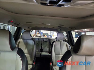 Zdjęcie 10 z 13 samochodu: 2019 KIA SEDONA EX VIN:KNDMC5C13K6541070 - miniatura