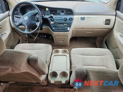 Zdjęcie 8 z 12 samochodu: 2002 HONDA ODYSSEY LX VIN:2HKRL18572H519590 - miniatura