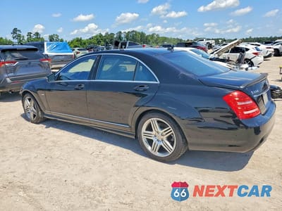 Drugie zdjęcie samochodu z przodu: 2012 MERCEDES-BENZ S 550 VIN:WDDNG7DBXCA479277 - miniatura
