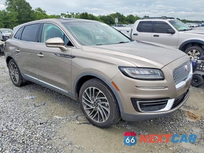 Czwarte zdjęcie samochodu z boku: 2020 LINCOLN NAUTILUS RESERVE VIN:2LMPJ6K90LBL13191 - miniatura