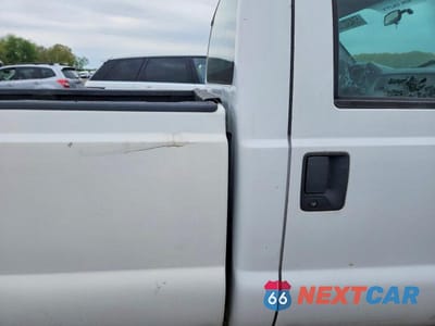 Zdjęcie 10 z 12 samochodu: 2015 FORD F250 SUPER DUTY VIN:1FTBF2A60FEA76433 - miniatura