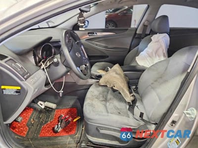 Zdjęcie 7 z 12 samochodu: 2013 HYUNDAI SONATA HYBRID VIN:KMHEC4A43DA064826 - miniatura