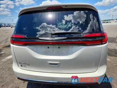 Zdjęcie 6 z 13 samochodu: 2021 CHRYSLER PACIFICA TOURING L VIN:2C4RC1BG3MR587434 - miniatura
