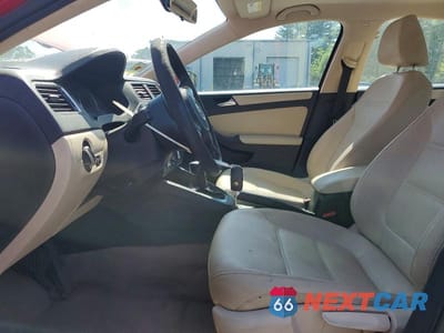 Zdjęcie 7 z 13 samochodu: 2012 VOLKSWAGEN JETTA SE VIN:3VWDP7AJXCM416973 - miniatura