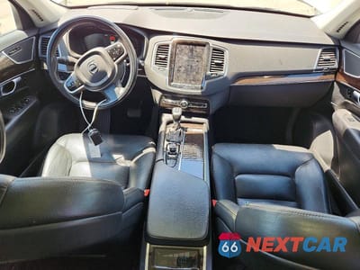 Zdjęcie 8 z 13 samochodu: 2019 VOLVO XC90 T6 MOMENTUM VIN:YV4A22PK5K1462730 - miniatura