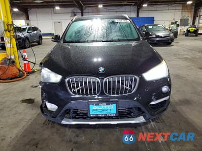 Piąte zdjęcie samochodu w środku: 2017 BMW X1 SDRIVE28I VIN:WBXHU7C31H5H36844 - miniatura