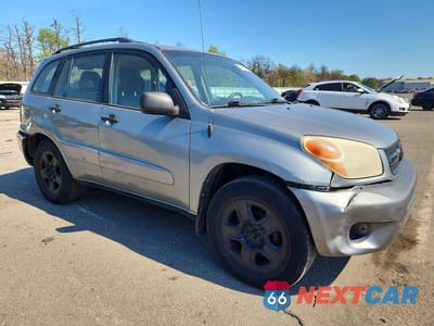 Czwarte zdjęcie samochodu z boku: 2004 TOYOTA RAV4 BASE VIN:JTEGD20V940013826 - miniatura