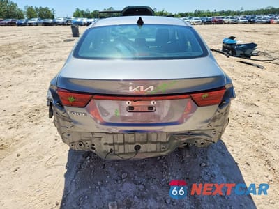 Zdjęcie 6 z 12 samochodu: 2023 KIA FORTE LXS VIN:3KPF24AD1PE506306 - miniatura