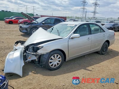 2005 TOYOTA CAMRY LE 4T1BE32K75U521559 - główne zdjęcie licytacji z USA - miniatura