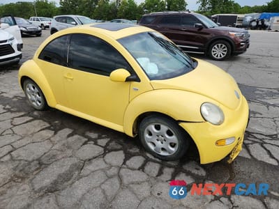Czwarte zdjęcie samochodu z boku: 2003 VOLKSWAGEN NEW BEETLE GLS VIN:3VWCK21C13M430601 - miniatura