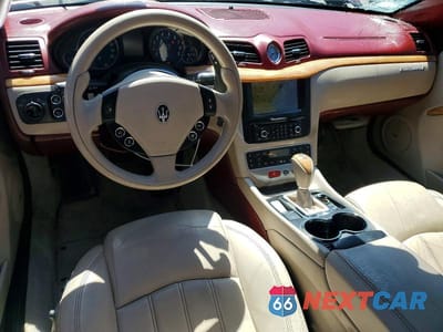 Zdjęcie 8 z 12 samochodu: 2010 MASERATI GRANTURISMO VIN:ZAM45KMA5A0052965 - miniatura