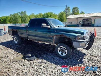 Czwarte zdjęcie samochodu z boku: 2000 DODGE RAM 2500 VIN:3B7KF2368YG128660 - miniatura
