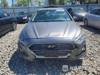 Piąte zdjęcie samochodu w środku: 2018 HYUNDAI SONATA SE VIN:5NPE24AF9JH688546 - miniatura