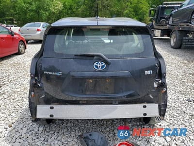 Zdjęcie 6 z 13 samochodu: 2012 TOYOTA PRIUS C TWO VIN:JTDKDTB35C1010740 - miniatura