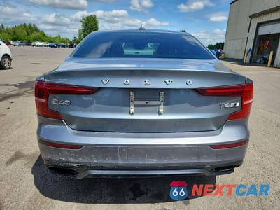 Zdjęcie 6 z 12 samochodu: 2019 VOLVO S60 T6 R-DESIGN VIN:7JRA22TM3KG007030 - miniatura