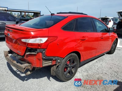 Trzecie zdjęcie samochodu z tyłu: 2014 FORD FOCUS SE VIN:1FADP3F24EL450821 - miniatura