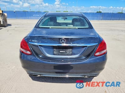 Zdjęcie 6 z 12 samochodu: 2015 MERCEDES-BENZ C 300 VIN:55SWF4JB2FU044736 - miniatura