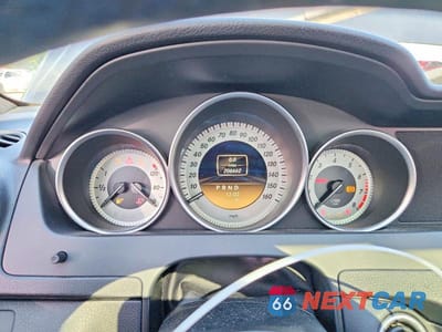 Zdjęcie 9 z 12 samochodu: 2012 MERCEDES-BENZ C 300 4MATIC VIN:WDDGF8BB5CR192497 - miniatura