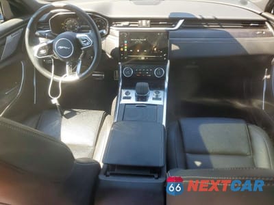Zdjęcie 8 z 12 samochodu: 2024 JAGUAR XF R-DYNAMIC SE VIN:SAJBL4GX4RCY96164 - miniatura