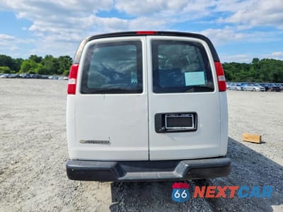 Zdjęcie 6 z 13 samochodu: 2020 CHEVROLET EXPRESS G2500 VIN:1GCWGAFG4L1243082 - miniatura