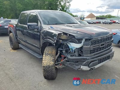 Czwarte zdjęcie samochodu z boku: 2023 FORD F150 RAPTOR VIN:1FTFW1RG2PFC37708 - miniatura