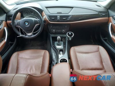 Zdjęcie 8 z 12 samochodu: 2013 BMW X1 SDRIVE28I VIN:WBAVM1C57DVL64316 - miniatura