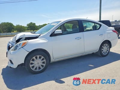 2014 NISSAN VERSA 1.6 S 3N1CN7AP3EL811257 - główne zdjęcie licytacji z USA - miniatura