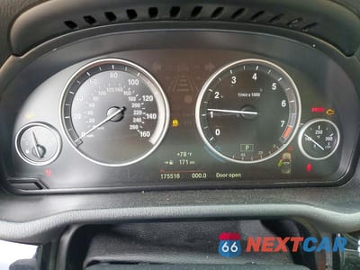 Zdjęcie 9 z 13 samochodu: 2017 BMW X3 SDRIVE28I VIN:5UXWZ7C36H0X40564 - miniatura