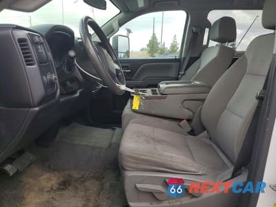 Zdjęcie 7 z 12 samochodu: 2019 CHEVROLET SILVERADO C2500 HEAVY DUTY VIN:1GC1CREG6KF198086 - miniatura