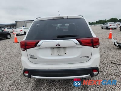 Zdjęcie 6 z 13 samochodu: 2016 MITSUBISHI OUTLANDER SE VIN:JA4AD3A30GZ025600 - miniatura