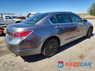 Trzecie zdjęcie samochodu z tyłu: 2009 HONDA ACCORD LX VIN:1HGCP263X9A055005 - miniatura