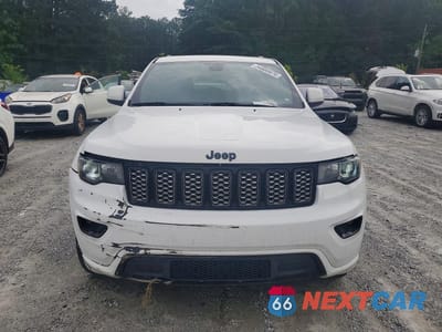 Piąte zdjęcie samochodu w środku: 2019 JEEP GRAND CHEROKEE LAREDO VIN:1C4RJEAG9KC626046 - miniatura