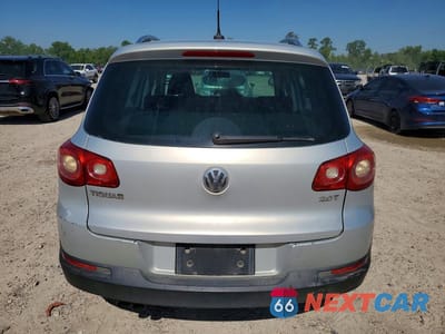 Zdjęcie 6 z 13 samochodu: 2009 VOLKSWAGEN TIGUAN S VIN:WVGAV75N39W526826 - miniatura
