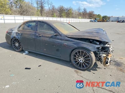 Czwarte zdjęcie samochodu z boku: 2019 MERCEDES-BENZ E AMG 53 4MATIC VIN:WDDZF6BB8KA643447 - miniatura