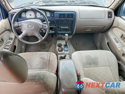 Zdjęcie 8 z 12 samochodu: 2002 TOYOTA TACOMA DOUBLE CAB PRERUNNER VIN:5TEGN92N72Z138327 - miniatura