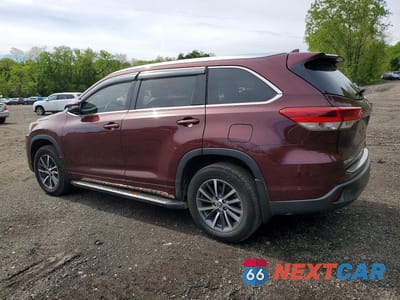 Drugie zdjęcie samochodu z przodu: 2018 TOYOTA HIGHLANDER XLE VIN:5TDJZRFH0JS499604 - miniatura