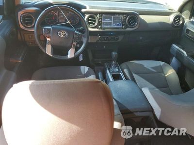 Zdjęcie 8 z 12 samochodu: 2021 TOYOTA TACOMA SR5 V6 VIN:5TFAZ5CN4MX100467 - miniatura