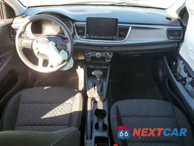 Zdjęcie 8 z 13 samochodu: 2023 KIA RIO LX VIN:3KPA24AD8PE629031 - miniatura