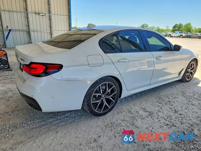 Trzecie zdjęcie samochodu z tyłu: 2022 BMW 530 XI VIN:WBA13BJ01NWX81232 - miniatura