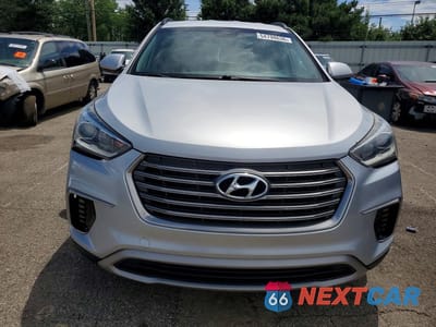 Piąte zdjęcie samochodu w środku: 2017 HYUNDAI SANTA FE SE VIN:KM8SMDHF3HU170642 - miniatura