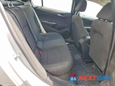 Zdjęcie 10 z 12 samochodu: 2017 CHEVROLET CRUZE LS VIN:1G1BC5SM8H7183771 - miniatura