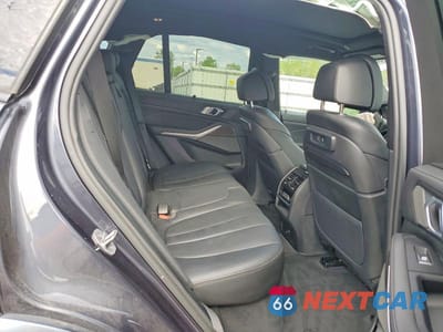 Zdjęcie 11 z 13 samochodu: 2022 BMW X5 M50I VIN:5UXJU4C0XN9J12186 - miniatura