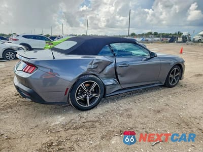 Trzecie zdjęcie samochodu z tyłu: 2025 FORD MUSTANG VIN:1FAGP8UH6S5120888 - miniatura