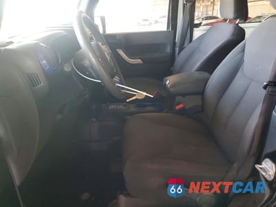 Zdjęcie 7 z 12 samochodu: 2015 JEEP WRANGLER SPORT VIN:1C4AJWAG7FL508490 - miniatura