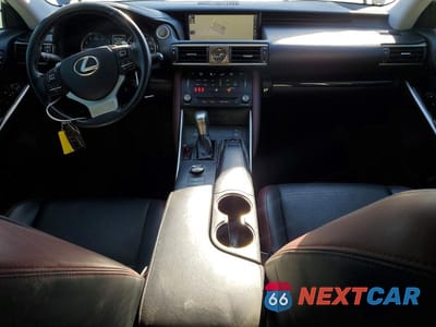Zdjęcie 8 z 12 samochodu: 2018 LEXUS IS 300 VIN:JTHBA1D25J5073164 - miniatura