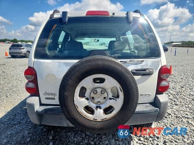 Zdjęcie 6 z 14 samochodu: 2005 JEEP LIBERTY SPORT VIN:1J4GK48K05W648362 - miniatura