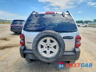 Zdjęcie 6 z 12 samochodu: 2006 JEEP LIBERTY SPORT VIN:1J4GL48K66W252418 - miniatura