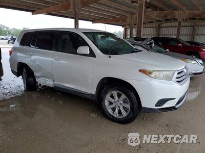 Czwarte zdjęcie samochodu z boku: 2012 TOYOTA HIGHLANDER BASE VIN:5TDZK3EH7CS071103 - miniatura